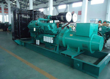 东澳镇800kw康明斯柴油发电机组图片 东澳镇800kw康明斯柴油发电机组图片